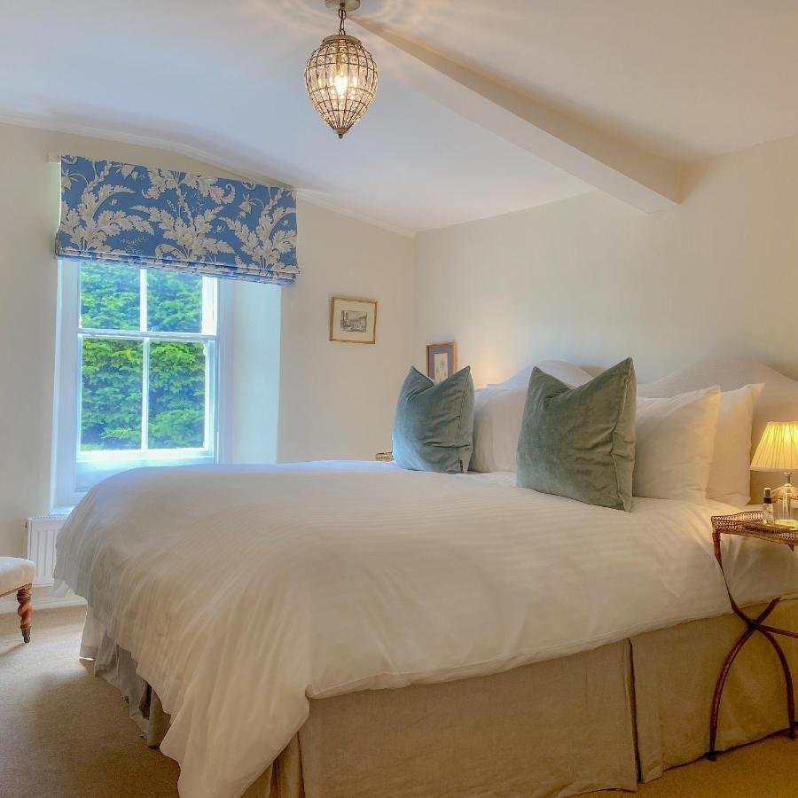 Grove House Bed & Breakfast Лейбърн Екстериор снимка
